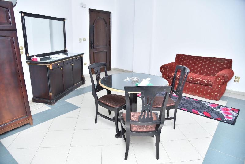 Royal Pyramids Hotel Каир Экстерьер фото
