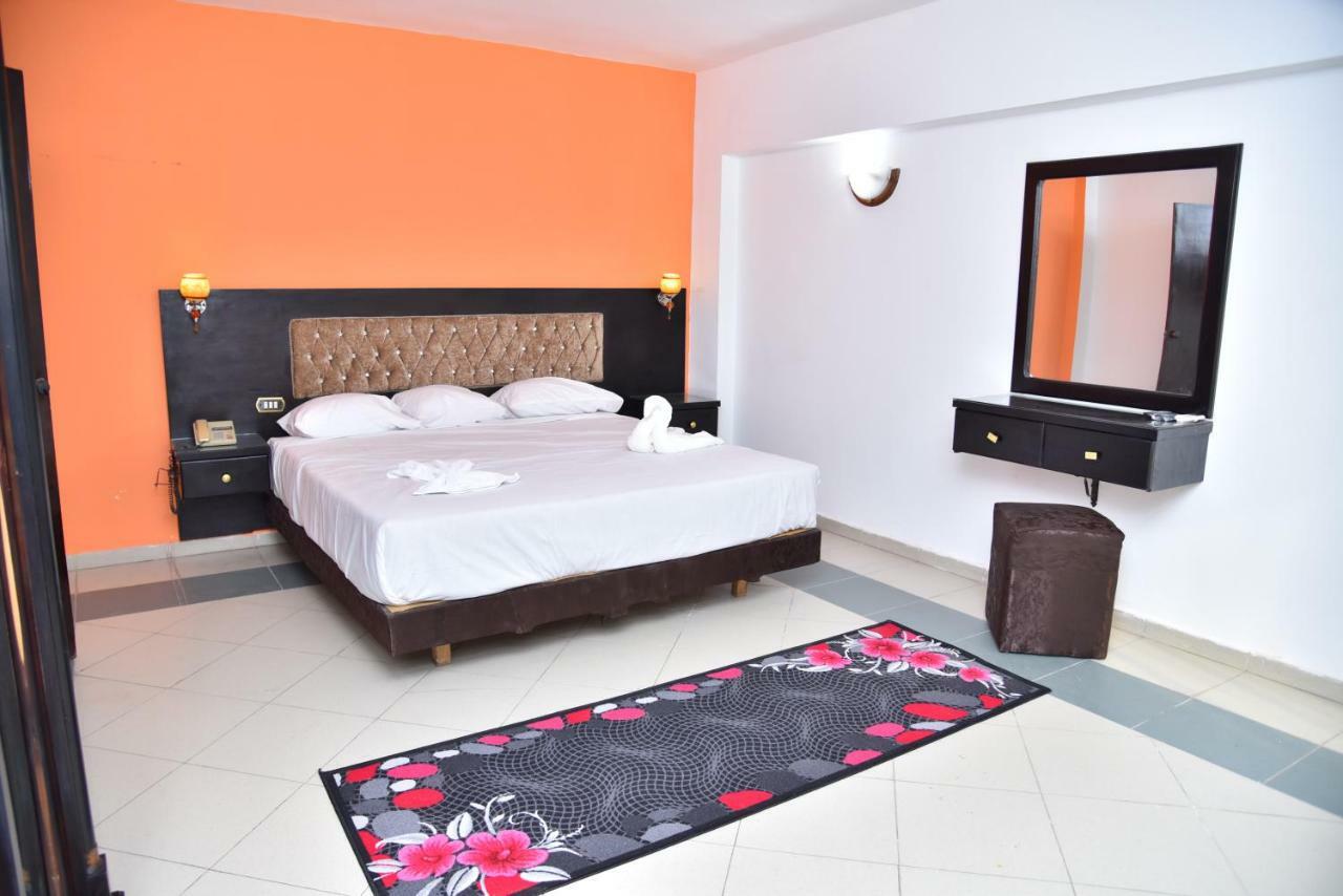 Royal Pyramids Hotel Каир Экстерьер фото